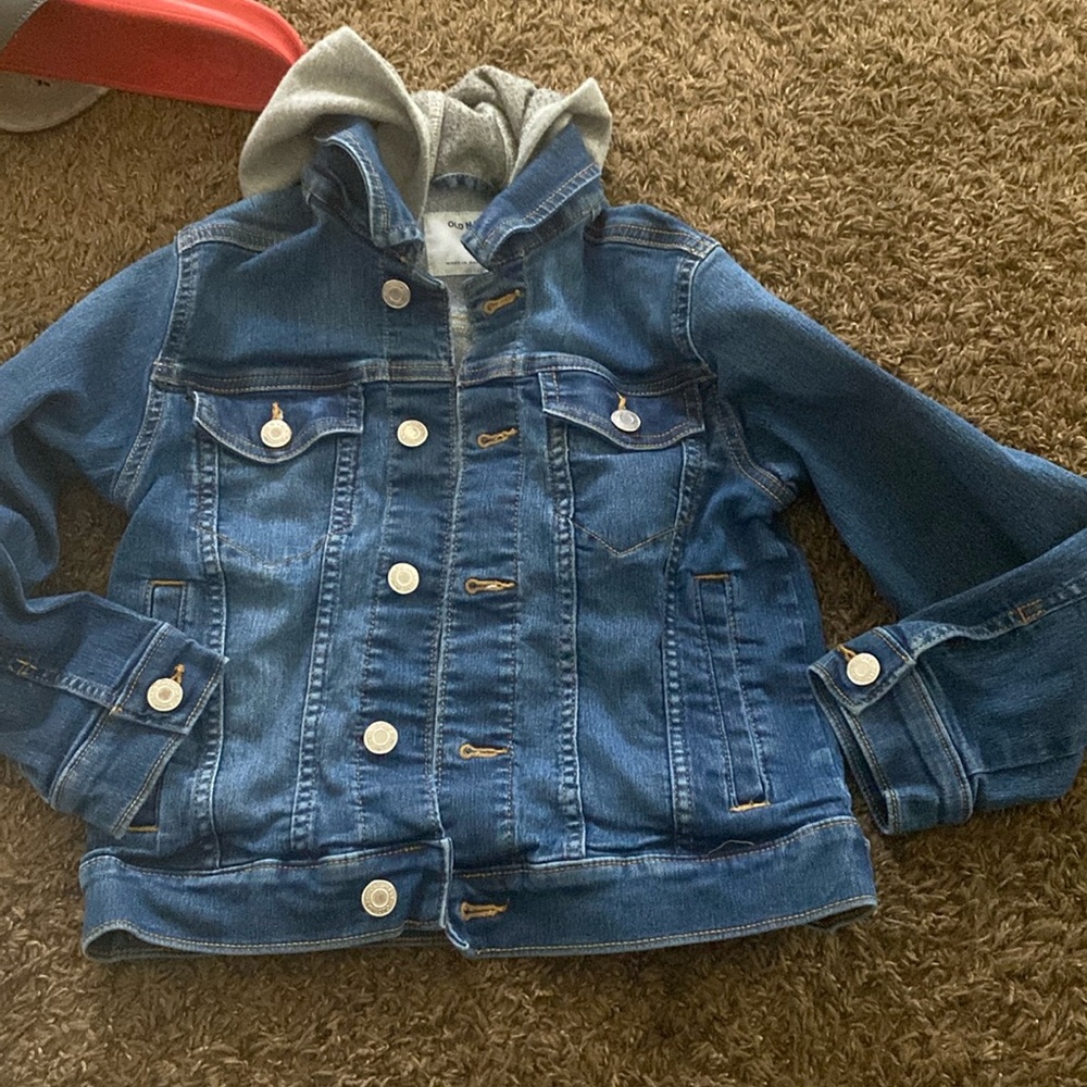 Jean jacket with hood